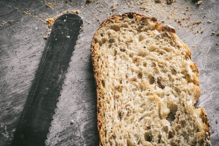Breadcrumbing: How a Manipulator Keeps You in the Relationship why do people continue to believe your abusive ex even when you’ve proved their abuse?