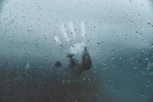 Forgetting about your Toxic Ex — Is it Possible to Just Forget About Them? maladaptive daydreaming: feelings of self-hatred and self-criticism after a long daydream
