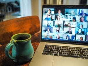 Toxic Relationships: Are Online Forums Helpful in Your Healing Journey? toxic relationships: why does it hurt when you make the right decision to leave the relationship?
