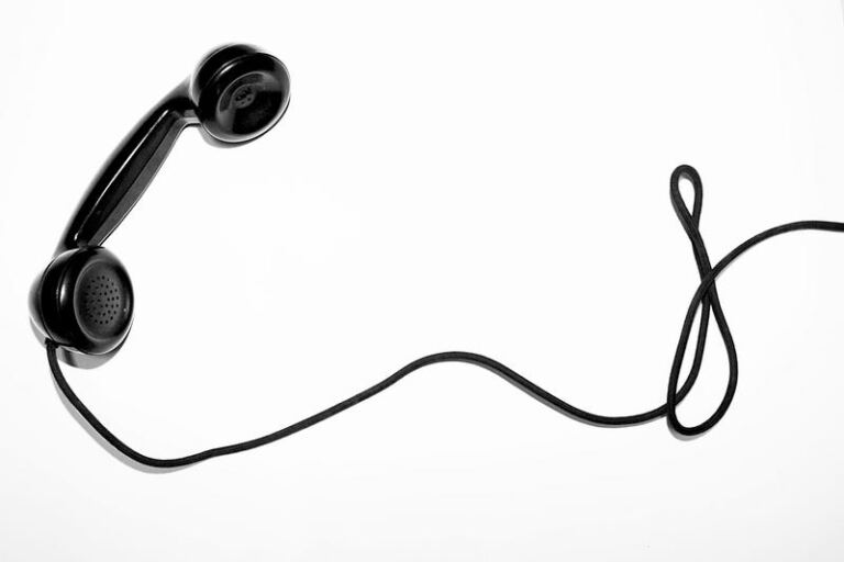 No Contact Rule: What’s the Best Way to Use Your No Contact with An Abusive Person how do you help out a friend or a family member in a toxic relationship?