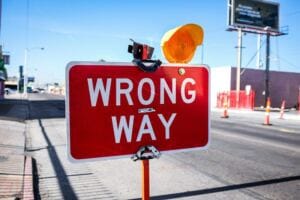 5 Critical Mistakes to Avoid When Dealing with Narcissists toxic relationships: why you think you can’t live without them?