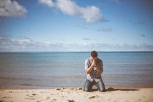 Relationship Problems: Should You Convince Someone to Stay? narcissist